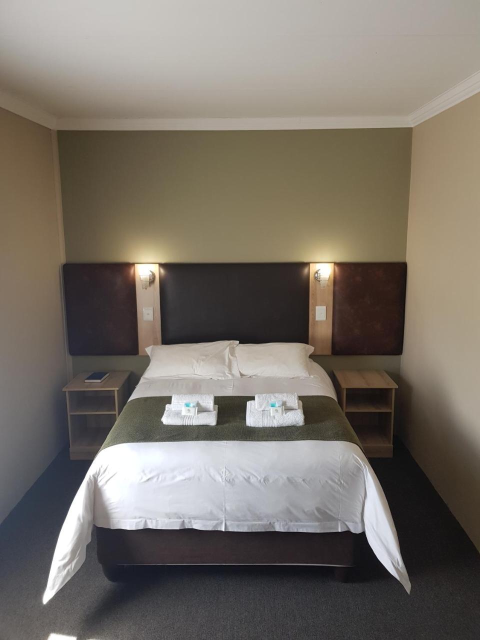 Be My Guest Hotel Conference Sasolburg Room photo